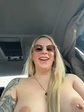 June695_'s cam snapshot