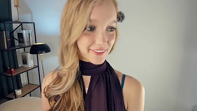 SerrenaAa's cam snapshot