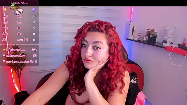 Emily_Jonesh's cam snapshot