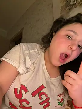 Ms_Luisa's cam snapshot