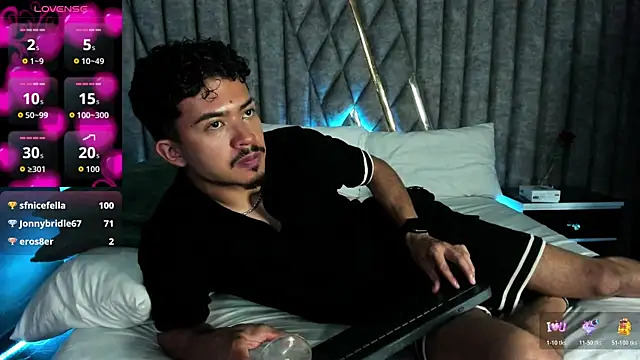 NicolaiKarav live sex cam