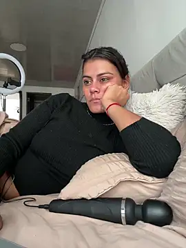 RachelWeisz_'s cam snapshot