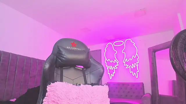 silvana__miller live sex cam