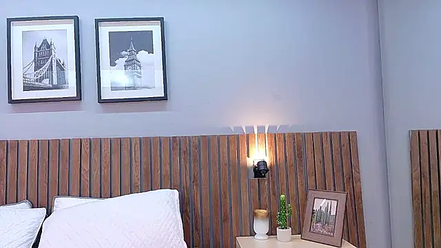 luna_roja25 live sex cam