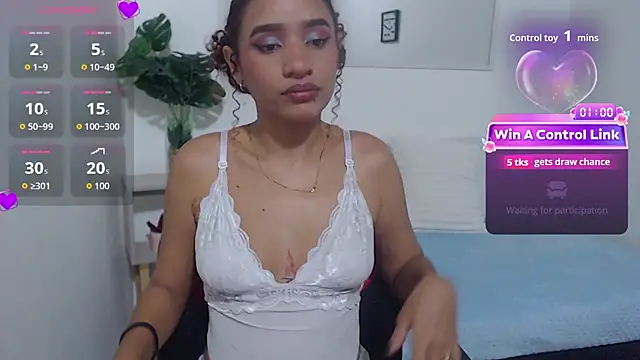 Alice_Grinnerk's cam snapshot