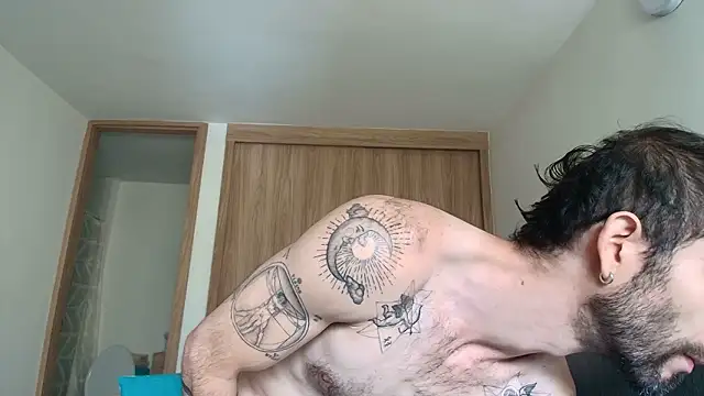 ALEJANDRO_BIGCOCK live sex cam