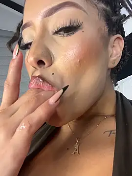 MystiqueXXX's cam snapshot