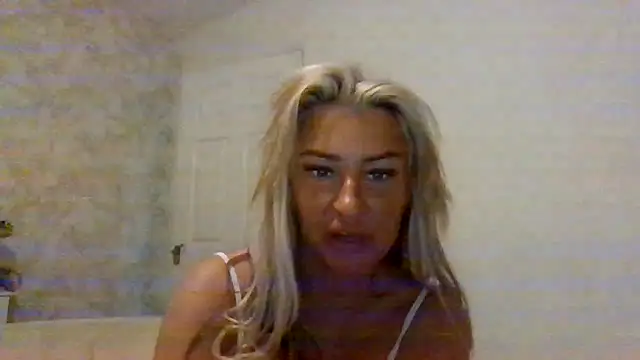 Gypsyrose_x1's cam snapshot