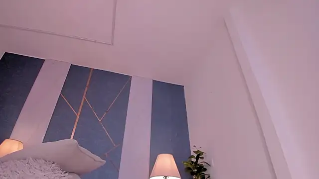 Swt_skinny_ live sex cam