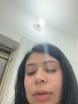 emilyjohanson live sex cam