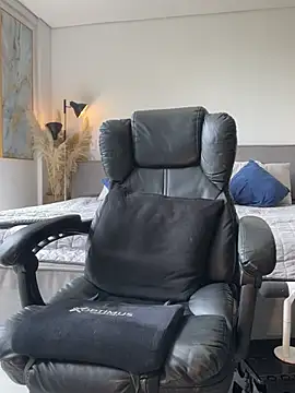 DimitriSullivan_'s cam snapshot