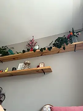 SugarTroubl33 live sex cam