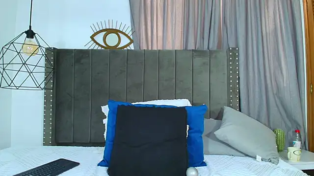 Lupita_3xx's cam snapshot