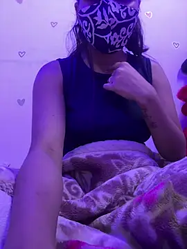 kavyababy00's cam snapshot