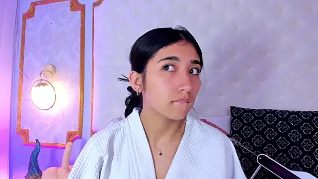 Mariana_Kalo's cam snapshot