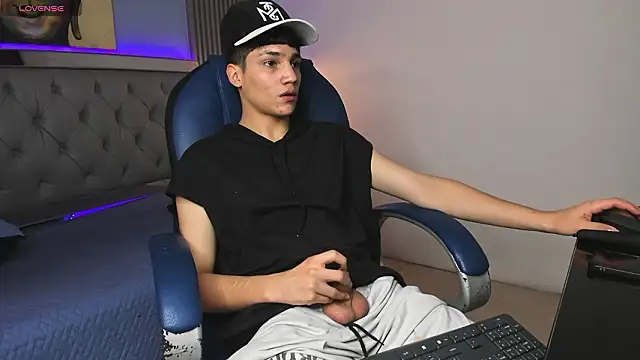 SamBlack_ live sex cam