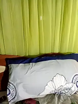 Esenia505 live sex cam