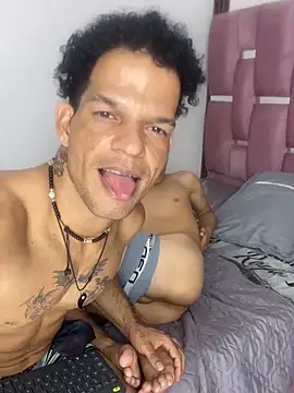 MaxyRyan live sex cam