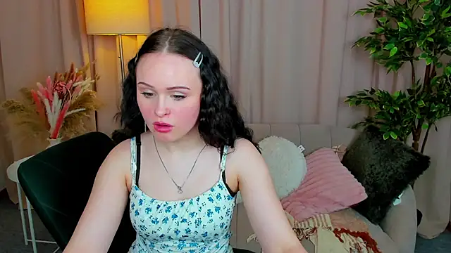 moonei's cam snapshot