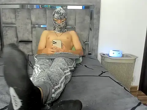 Master_Ruthless77's cam snapshot