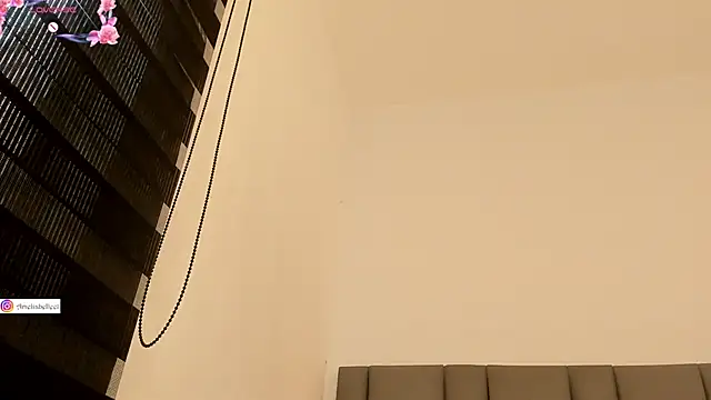 Amelie_Belle_'s cam snapshot