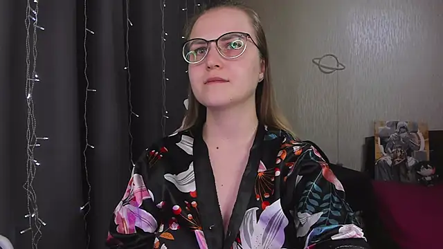 MissBrightShine's cam snapshot