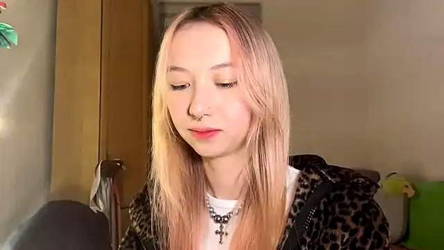 PinkTraible's cam snapshot