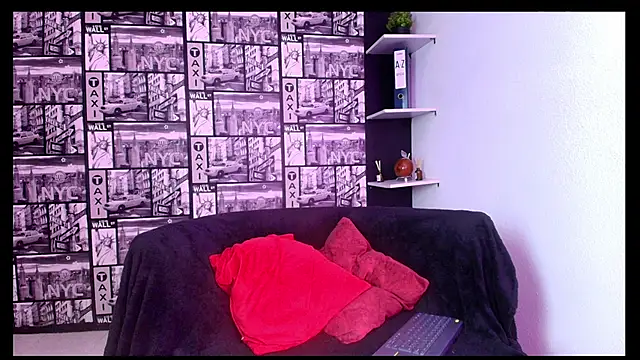 kassandra_james's cam snapshot