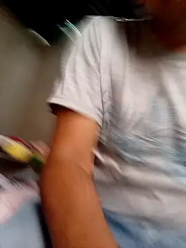 Kikke2025's cam snapshot