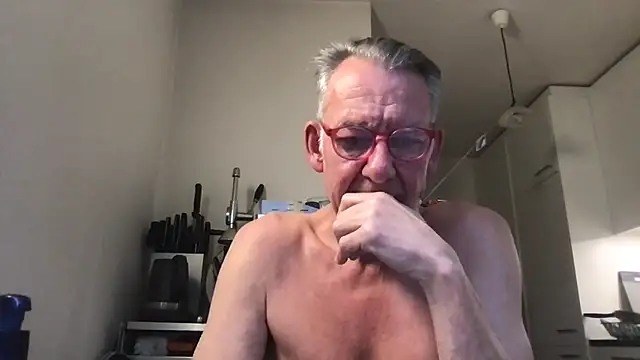 ClaraMigger@xh's cam snapshot