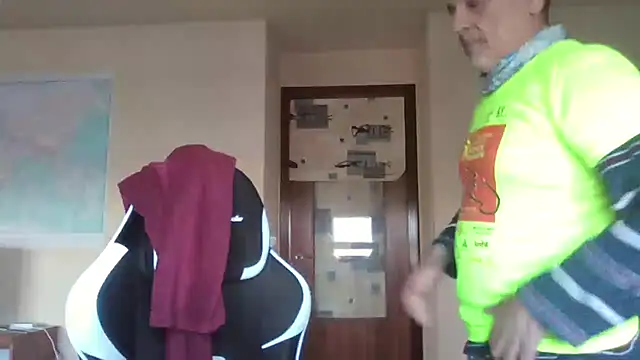 llopaco's cam snapshot