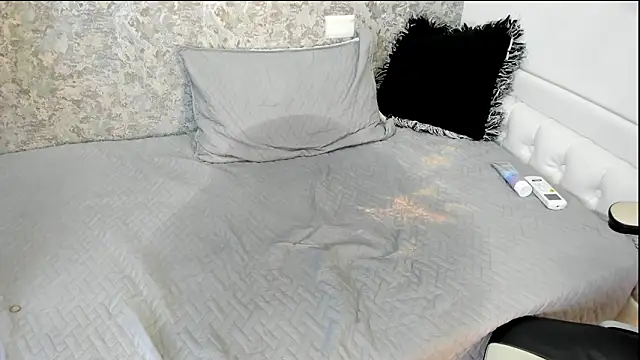 Anika_H's cam snapshot