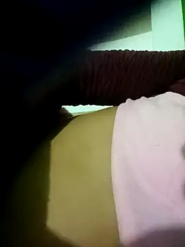 swartilodhi123's cam snapshot