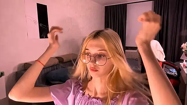 TaliCaan's cam snapshot