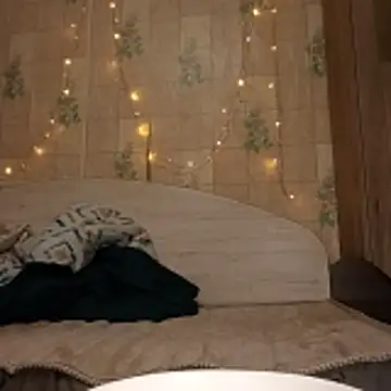 Tupo070481's cam snapshot