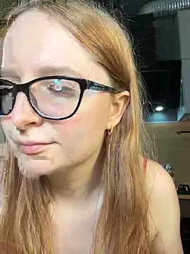 coy_girl_'s cam snapshot