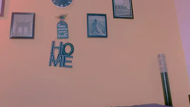 sexiempoderada18's cam snapshot