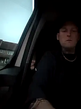 Xx32nlincsxX live sex cam