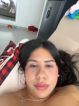 downsonMia live sex cam