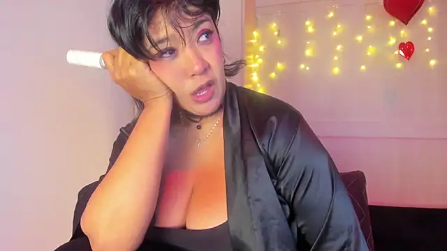 VickyRuiz_'s cam snapshot