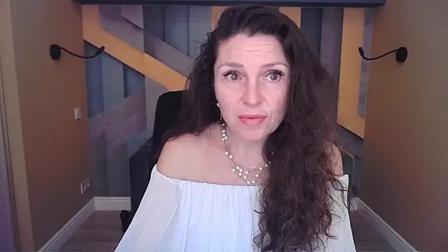 EllaLong live sex cam