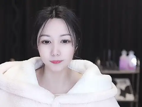 Nuyoah-77 live sex cam
