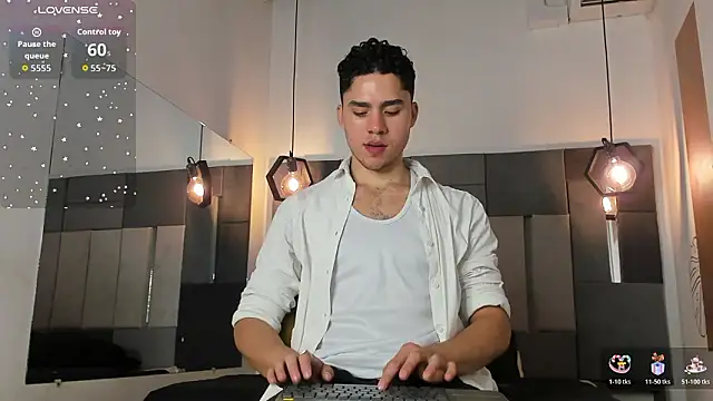 LiamNovak live sex cam