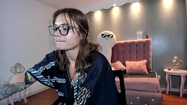 AliceLeet's cam snapshot