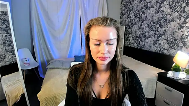 LinaMikaya's cam snapshot