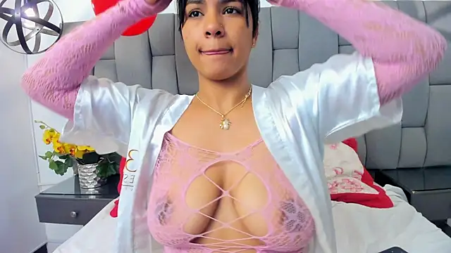 lunavarela's cam snapshot