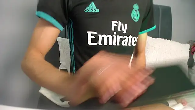 _camilo_ortiz's cam snapshot