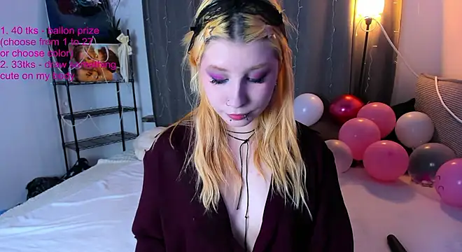 WarmAtEdges's cam snapshot