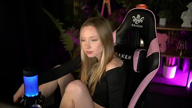 SweetDaisy_me's cam snapshot