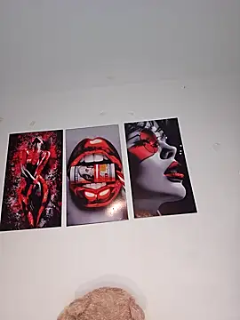 Antonella2_m's cam snapshot